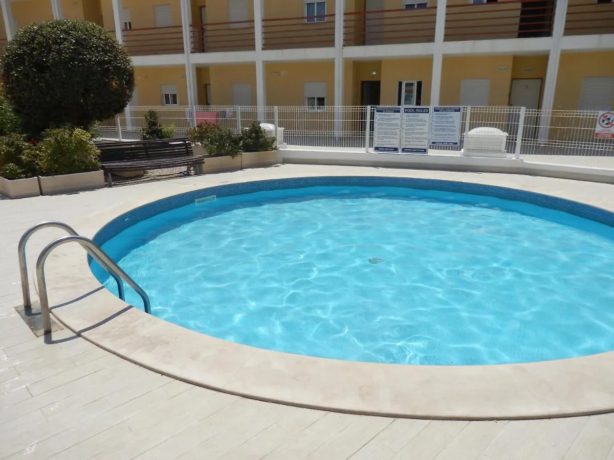 Sun & Pool Holiday Apartment Albufeira